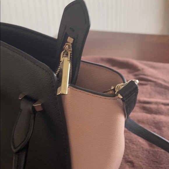 Kate Spade Handbag - Picture 2 of 7